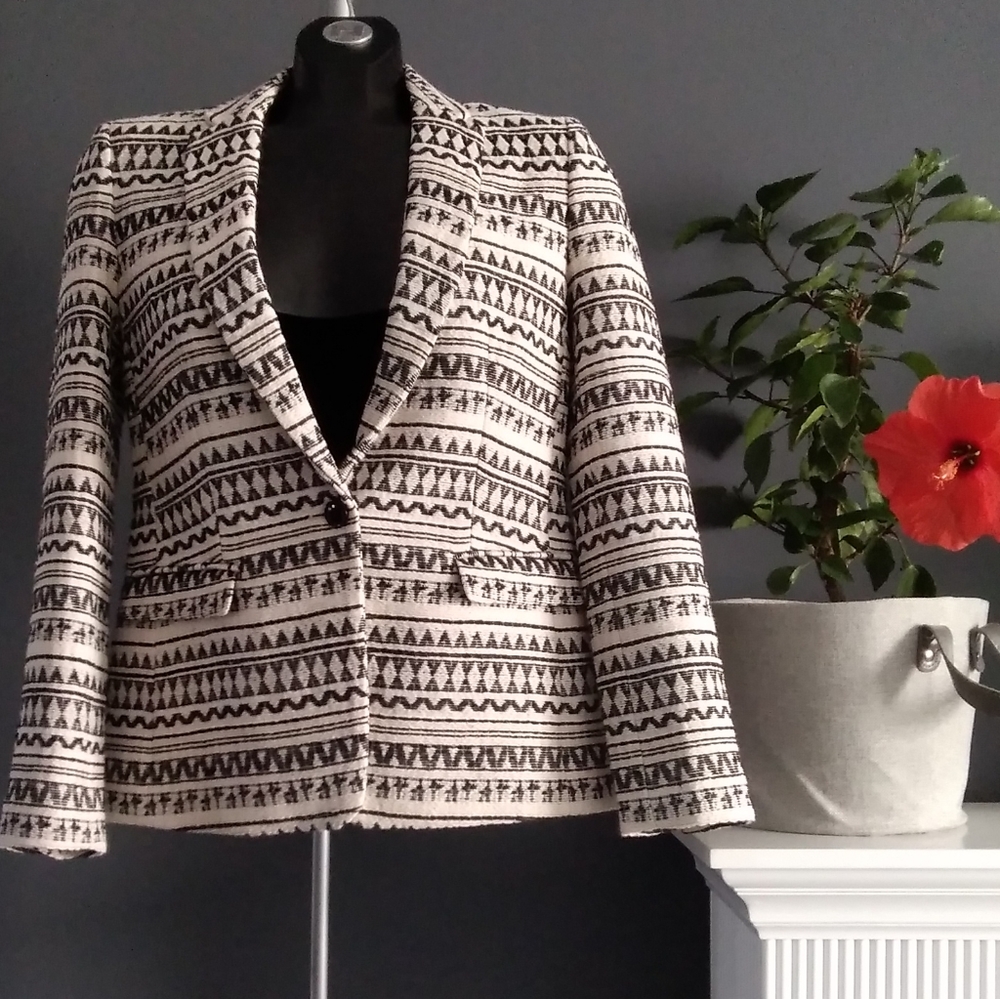 🌺HP 🌺Banana Republic Ikat Pattern Blazer